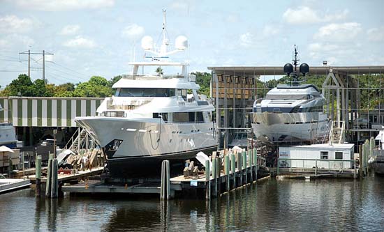 Bradford Marine Shipyard hauling facilities in Fort Lauderdale Florida